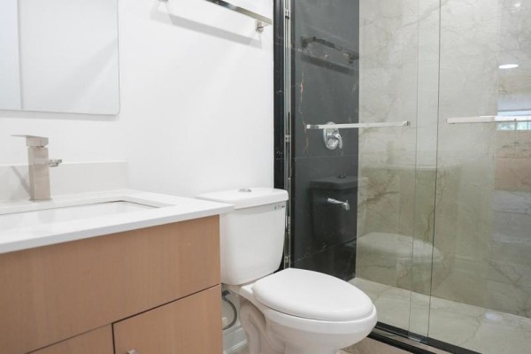 67 Sutherland Avenue, Brampton, ON, photo 3