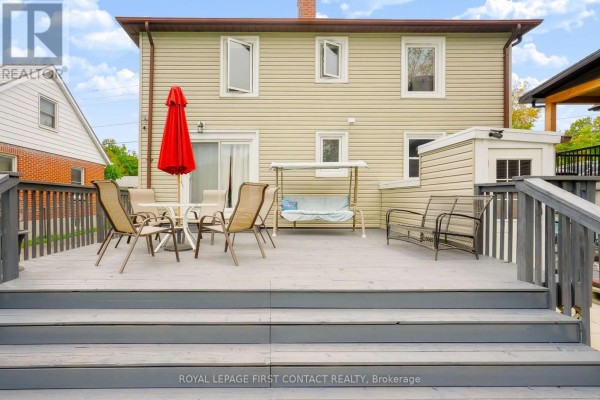 67 Vancouver Street, Barrie, ON L4M4M2 Photo 4