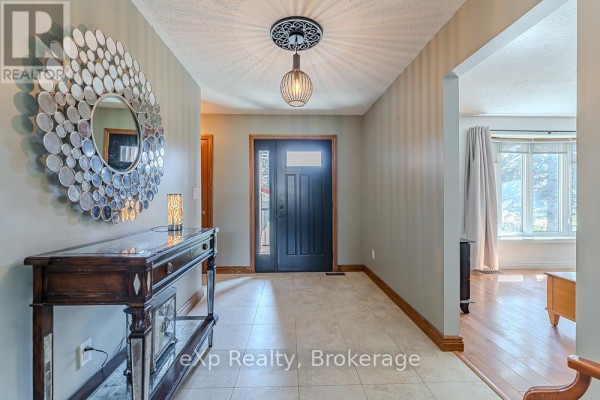 670 Joynt Street, Georgian Bluffs, ON N0H2K0 Photo 5