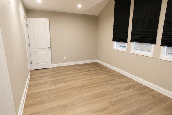 Family room - 670 Macbeth Heights, Mississauga, ON L5W1E5 Photo 5