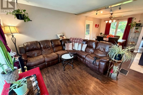 Dining room - 670 Van Buren Street, North Grenville, ON K0G1J0 Photo 5