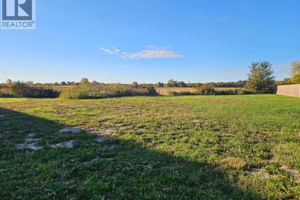 6709 Lincolnshire Court, Plympton Wyoming, ON N0N1E0 Photo 4