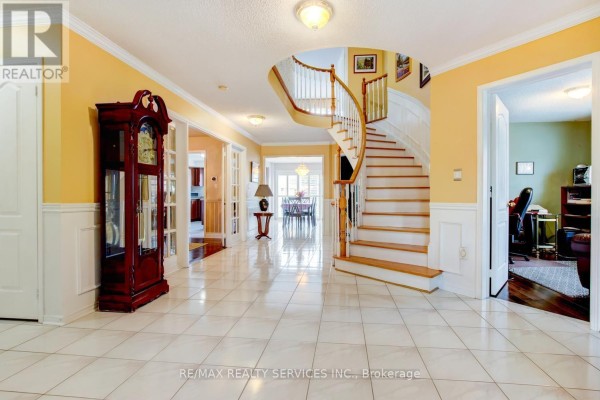 671 Peter Robertson Boulevard, Brampton, ON, photo 2