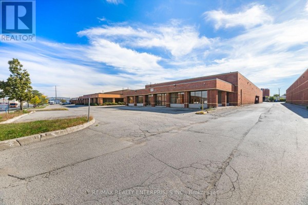 6710 Columbus Road, Mississauga, ON, photo 2