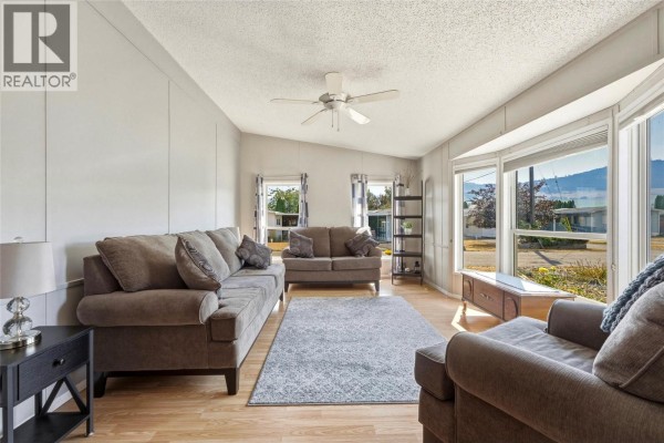 4pc Bathroom - 6710 Tronson Road Unit# 214, Vernon, BC V1H1X6 Photo 4