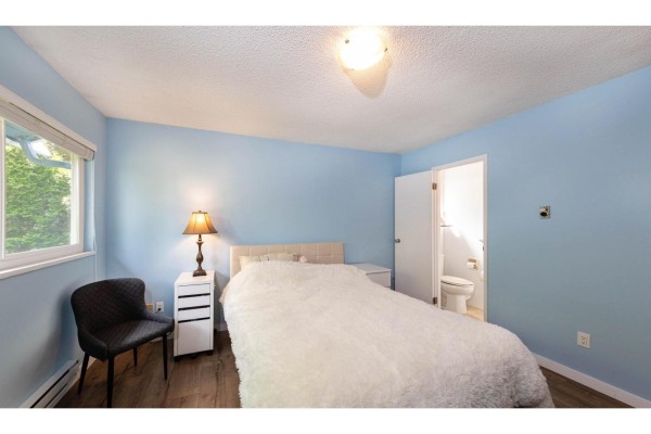 6711 Baker Road, Delta, BC V4E2T8 Photo 5