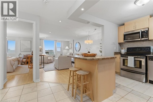 Kitchen - 6720 Glen Erin Drive Unit# 312, Mississauga, ON L5N3K8 Photo 5