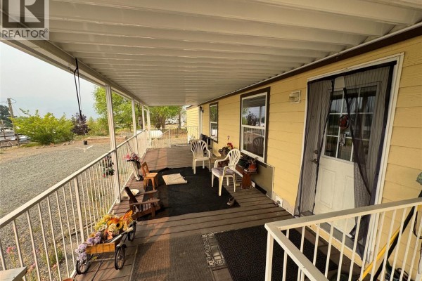 4pc Bathroom - 6721 Valley Road, Kamloops, BC V0K2J0 Photo 2