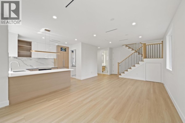 6726 Francis Road, Richmond, BC V7C1K5 Photo 2