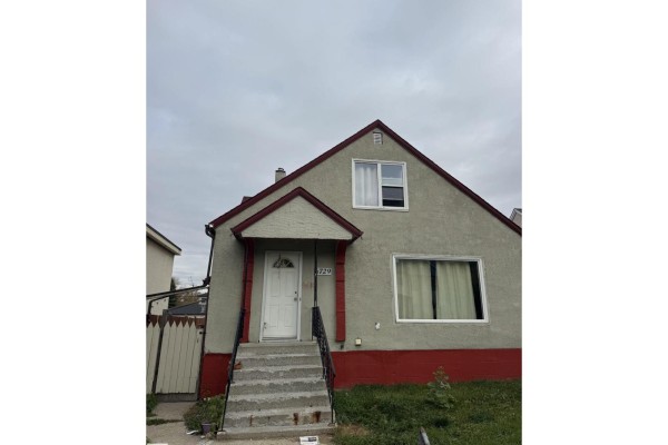 6729 106 St Nw, Edmonton, AB T6H2W1 Photo 3