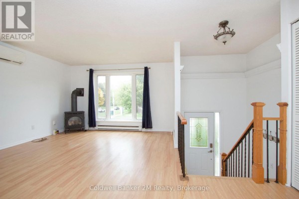 Primary Bedroom - 673 Attersley Drive, Oshawa, ON L1K1P9 Photo 4