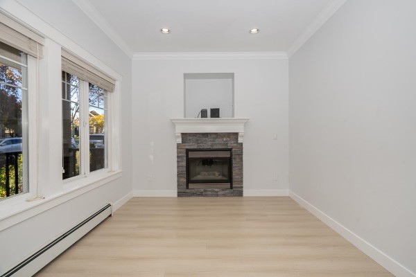 6732 191a Street, Surrey, BC V4N6A4 Photo 3
