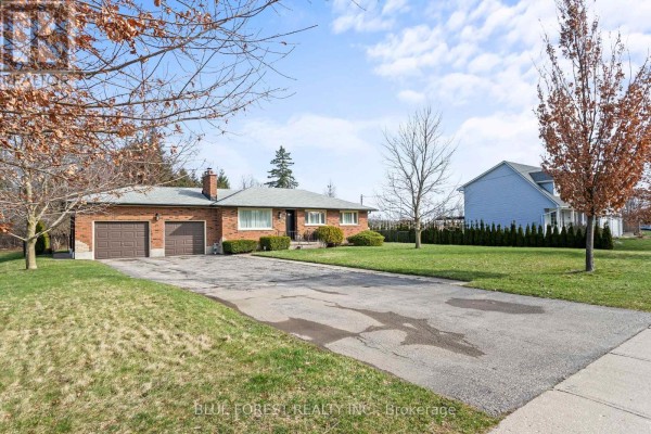 6742 James Street, London South, ON, photo 2