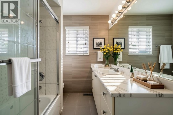 675 Duncan Avenue, Burnaby, BC V5B4M1 Photo 4