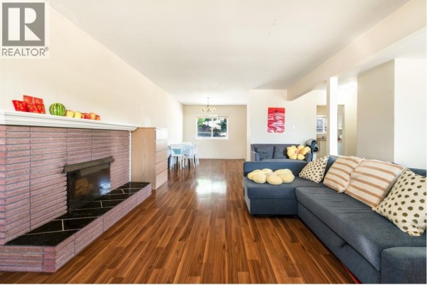 675 Duncan Avenue, Burnaby, BC V5B4M1 Photo 5