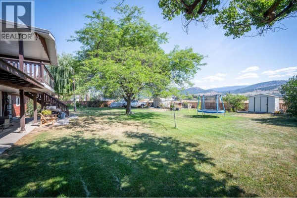 3pc Bathroom - 6750 Heffley Road, Kamloops, BC V2H0B4 Photo 2