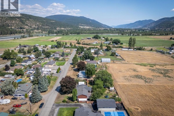 Kitchen - 6750 Heffley Road, Kamloops, BC V2H0B4 Photo 4