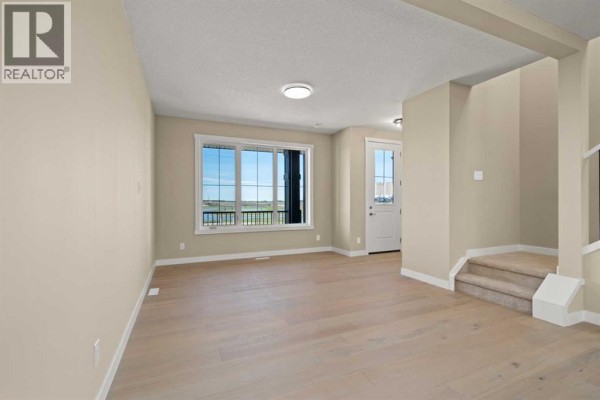 676 Sora Boulevard Se, Calgary, AB, photo 3