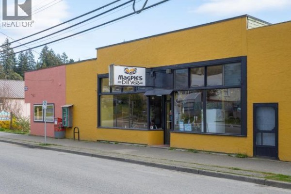 6762 Cranberry Street, Powell River, BC  Photo 4