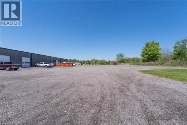 677 Colborne Street W Unit# A, Brantford, ON N3T5L5 Photo 4