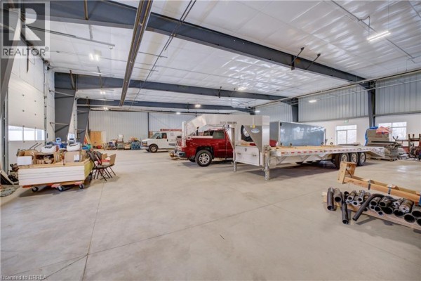 677 Colborne Street W Unit# C&d, Brantford, ON N3T5L5 Photo 5