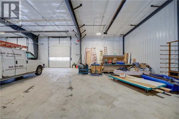 677 Colborne Street W Unit# D, Brantford, ON N3T5L5 Photo 3