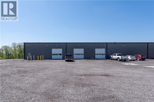 677 Colborne Street W Unit# D, Brantford, ON N3T5L5 Photo 4