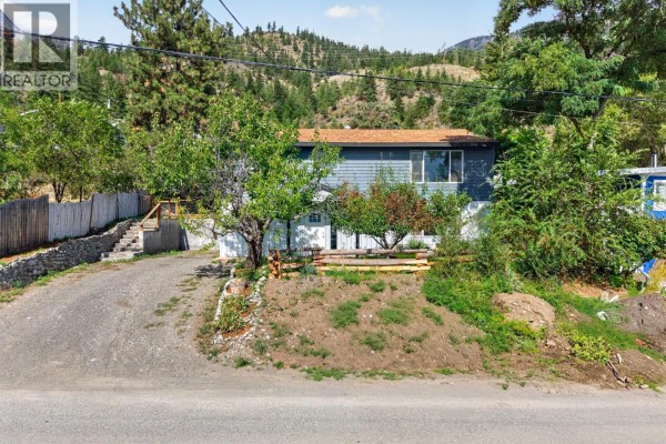 Recreation room - 677 Columbia Street, Lillooet, BC V0K1V0 Photo 4