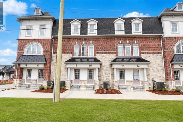 677 Park Road N Unit# 15, Brantford