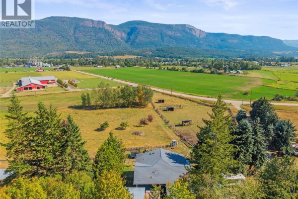 6778 97a Highway, Grindrod, BC, photo 3