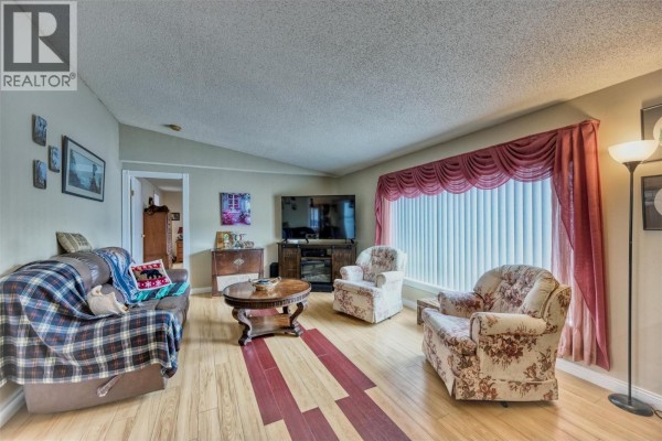Living room - 6778 Tucelnuit Drive Unit# 47, Oliver, BC V0H1T3 Photo 2