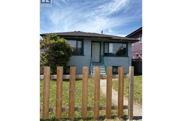 6779 Main Street, Vancouver, BC V5X3H4 Photo 2