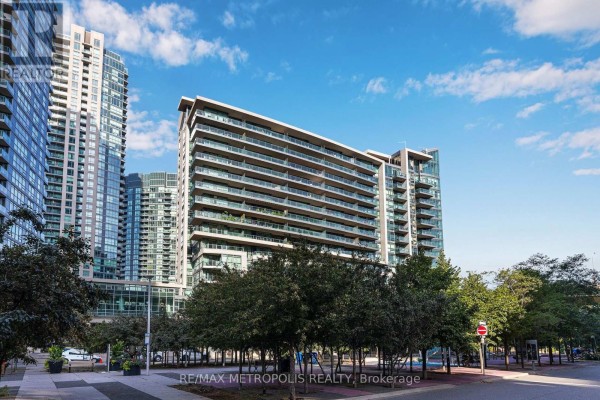 678 - 209 Fort York Boulevard, Toronto, ON, photo 2