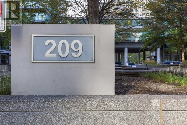 678 - 209 Fort York Boulevard, Toronto, ON, photo 3