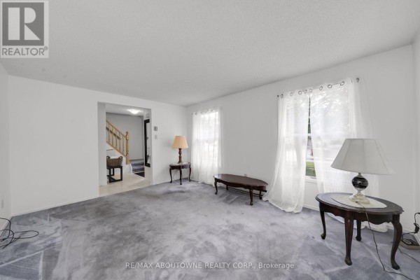 Primary Bedroom - 678 Edinburgh Road S, Guelph, ON N1G4H8 Photo 5