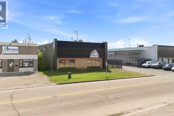 6785 52 Avenue, Red Deer, AB, photo 2