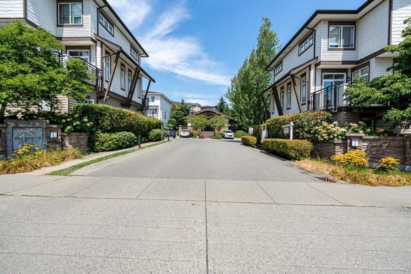 68 19433 68 Avenue, Surrey, BC V4N6M8 Photo 2