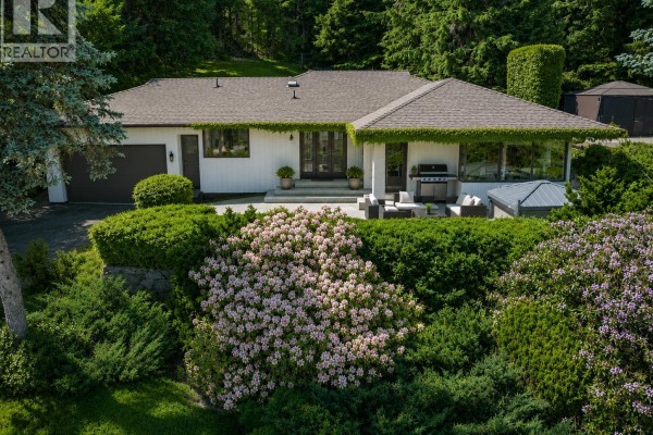 68 Bonnymuir Drive, West Vancouver
