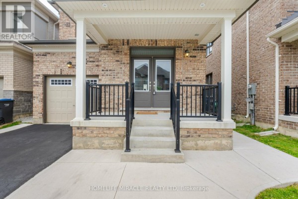 68 Circus Crescent, Brampton, ON, photo 2