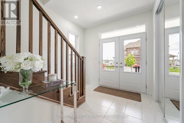 Primary Bedroom - 68 Circus Crescent, Brampton, ON L7A5E1 Photo 4