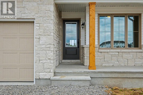 68 Doctor Agnes Craine Drive, Smiths Falls, ON, photo 3