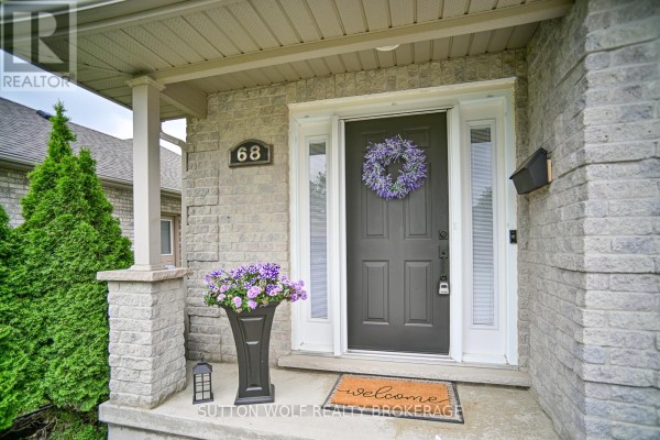 68 Laura Lane, Strathroy Caradoc, ON, photo 2
