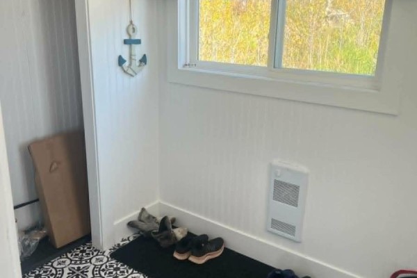Bath (# pieces 1-6) - 68 Main Street, Change Islands, NL A0G1R0 Photo 5