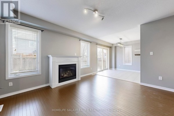 Living room - 68 Mcnicol Crescent, Ajax, ON L1Z1Y8 Photo 4