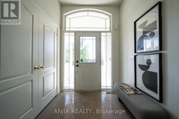 68 Old Field Crescent, East Gwillimbury, ON, photo 3