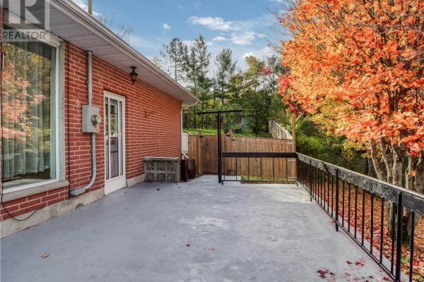 Recreational, Games room - 68 Pine Street, Onaping, ON P0M2B0 Photo 5