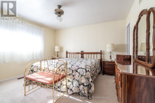 Living room - 68 Ridley Drive, Hamilton, ON L8W1J2 Photo 5