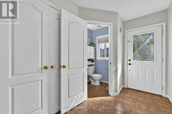 Primary Bedroom - 68 Shephard Avenue, New Tecumseth, ON L9R2G3 Photo 5