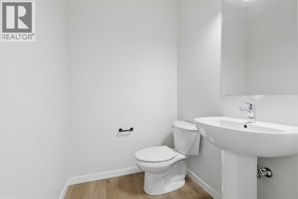 5pc Bathroom - 68 Sugarsnap Green Se, Calgary, AB T3S0Y6 Photo 5