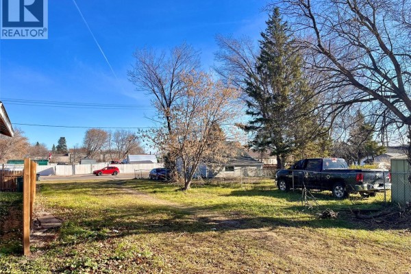 68 Victoria Avenue, Yorkton, SK S3N1S8 Photo 2